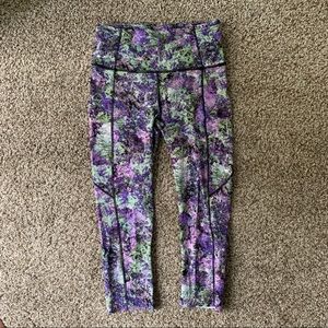 Lululemon Capri size 6
